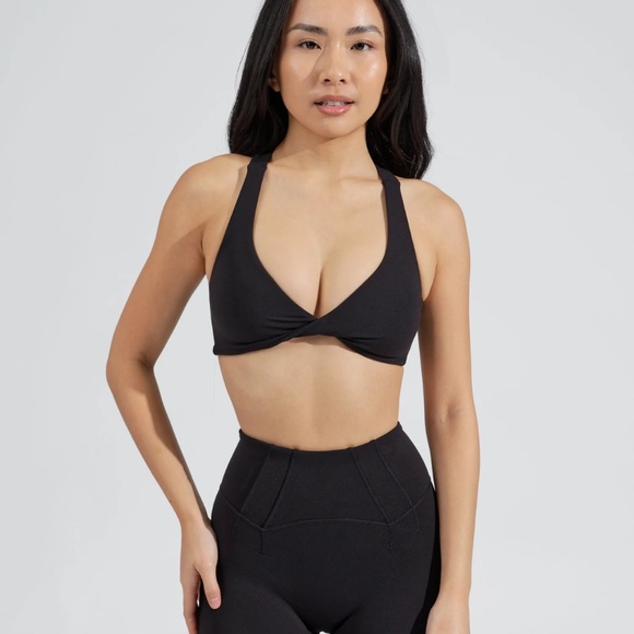 NWT Double Twist Sports Bra - Picture 3 of 4